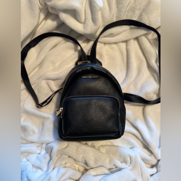 New Tag On Leather Small Michael Kors Backpack. - Picture 5 of 7